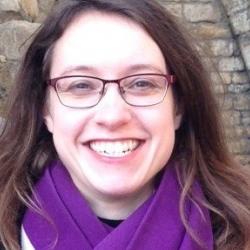Dr Laura  Slater